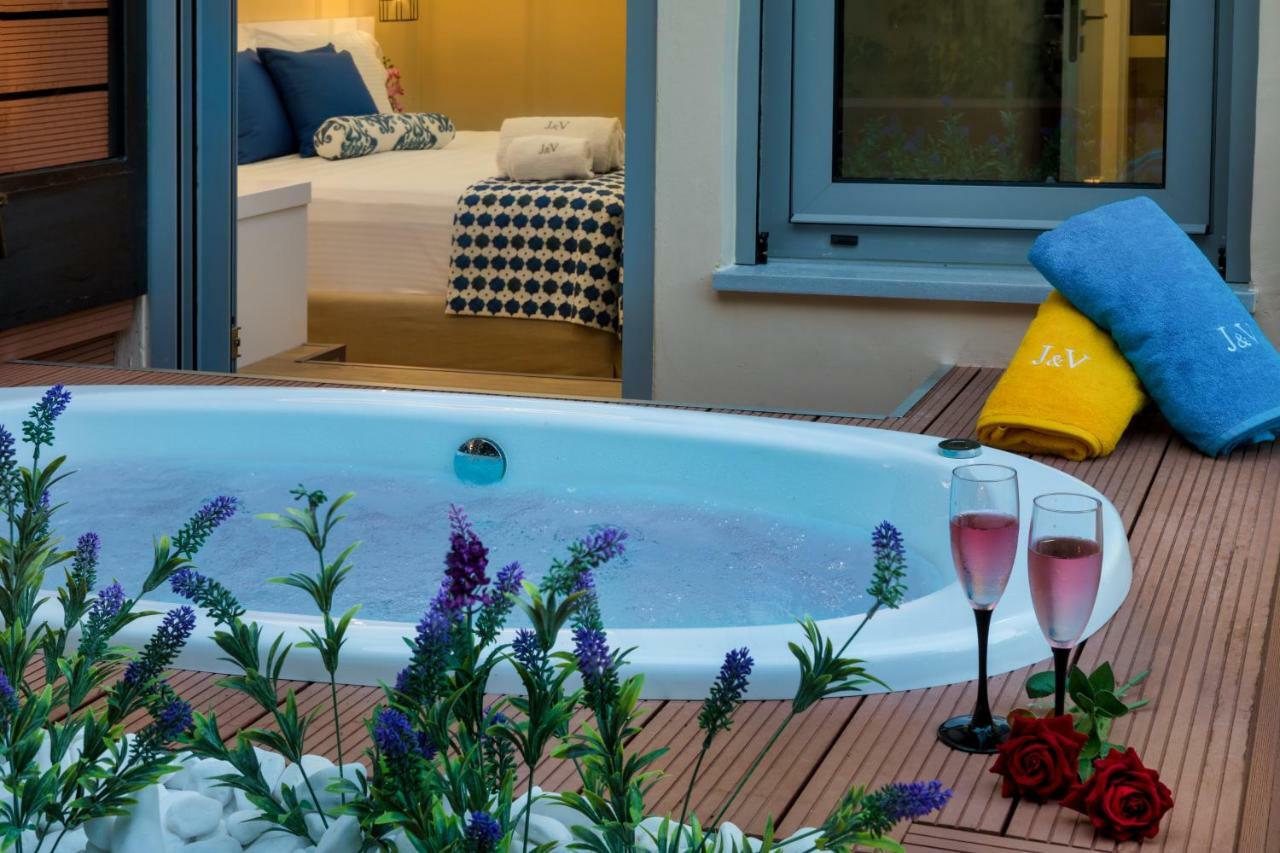 J&V Luxury Suites La Canea Esterno foto